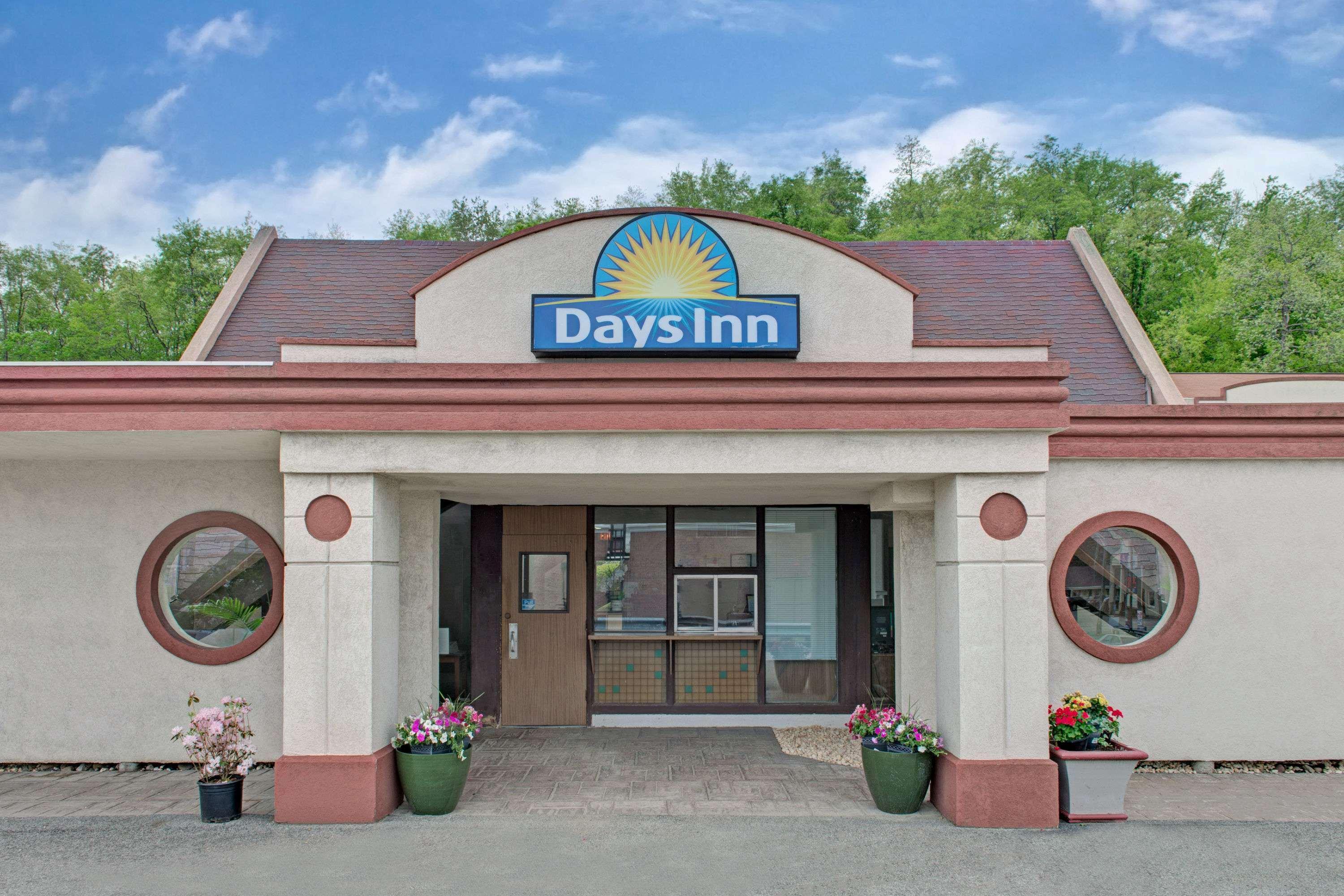 Days Inn By Wyndham Вашингтон Екстериор снимка
